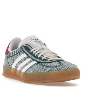 Sean Weatherspoon adidas Gazelle size 4 in men’s size 6 in women’s